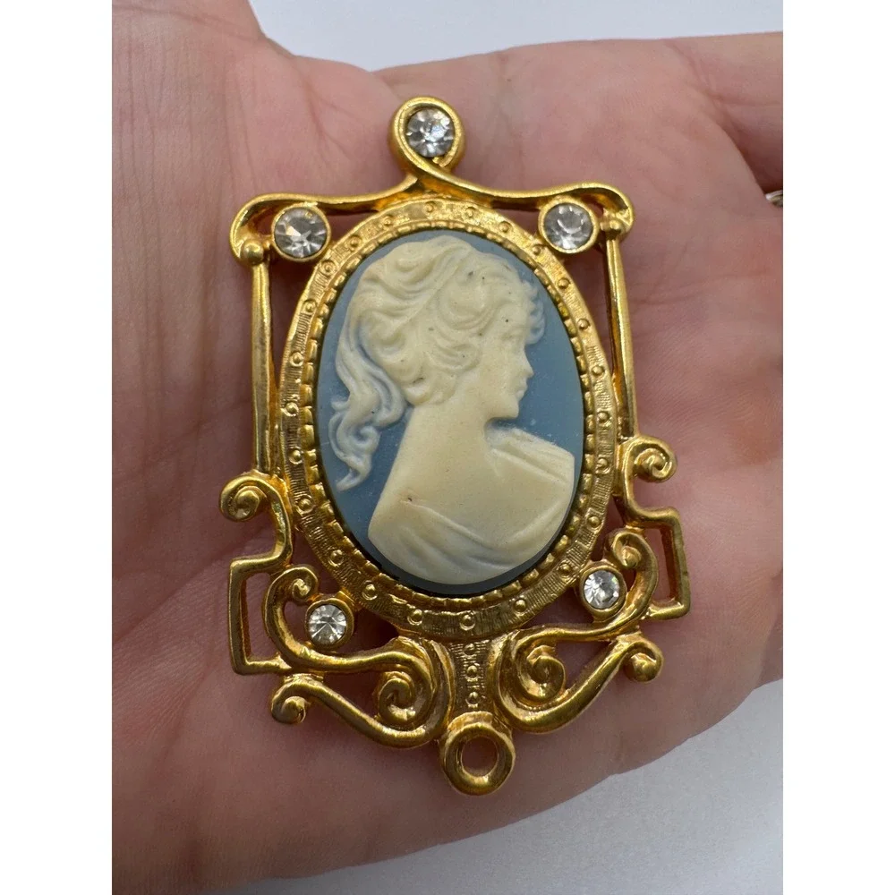 Vintage Gold Tone Blue Cameo Brooch Rhinestone Ornate Frame Pendant Loop